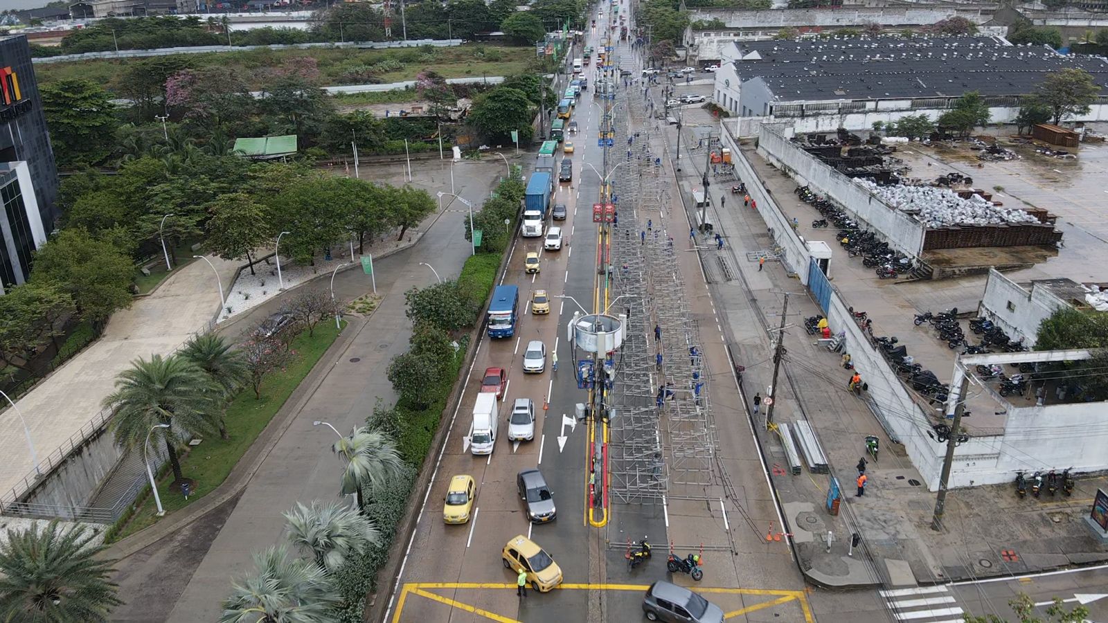 Se levanta el pico y placa en la Vía 40 tras desmontaje total de palcos del Carnaval 2026