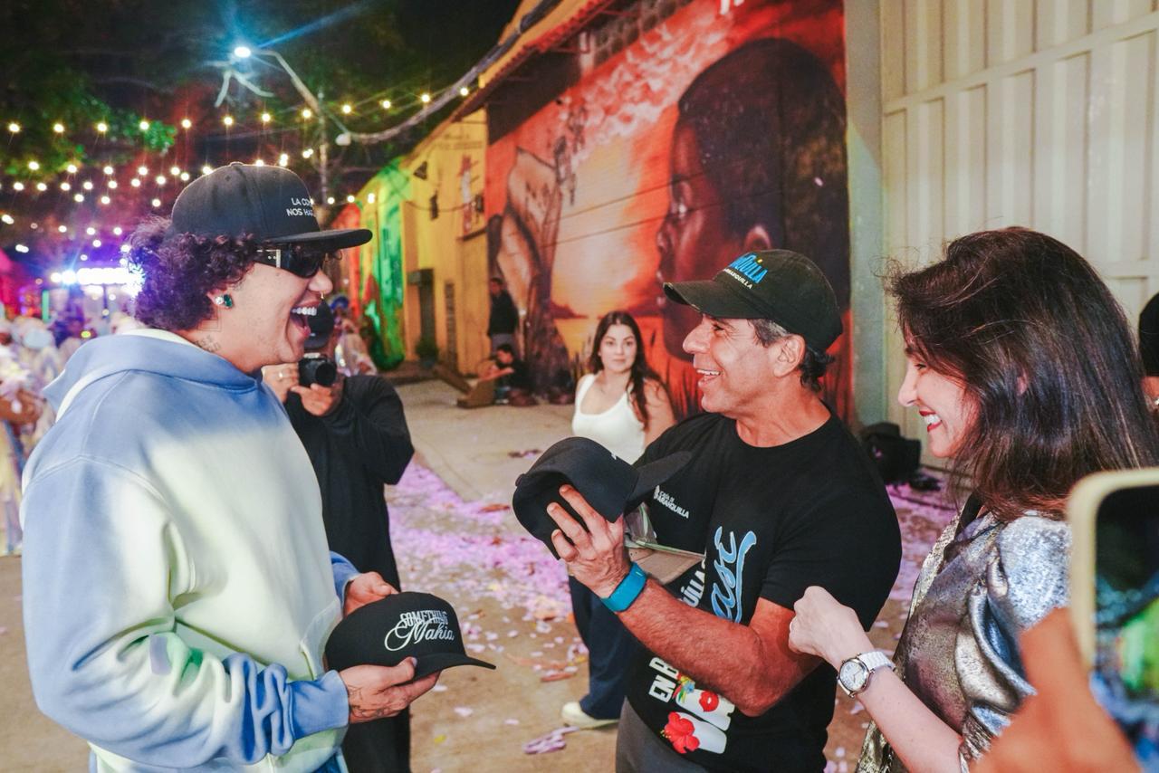 Shakira y Beéle elevan el orgullo de Barranquilla con el estreno mundial de su colaboración «Algo Tú»