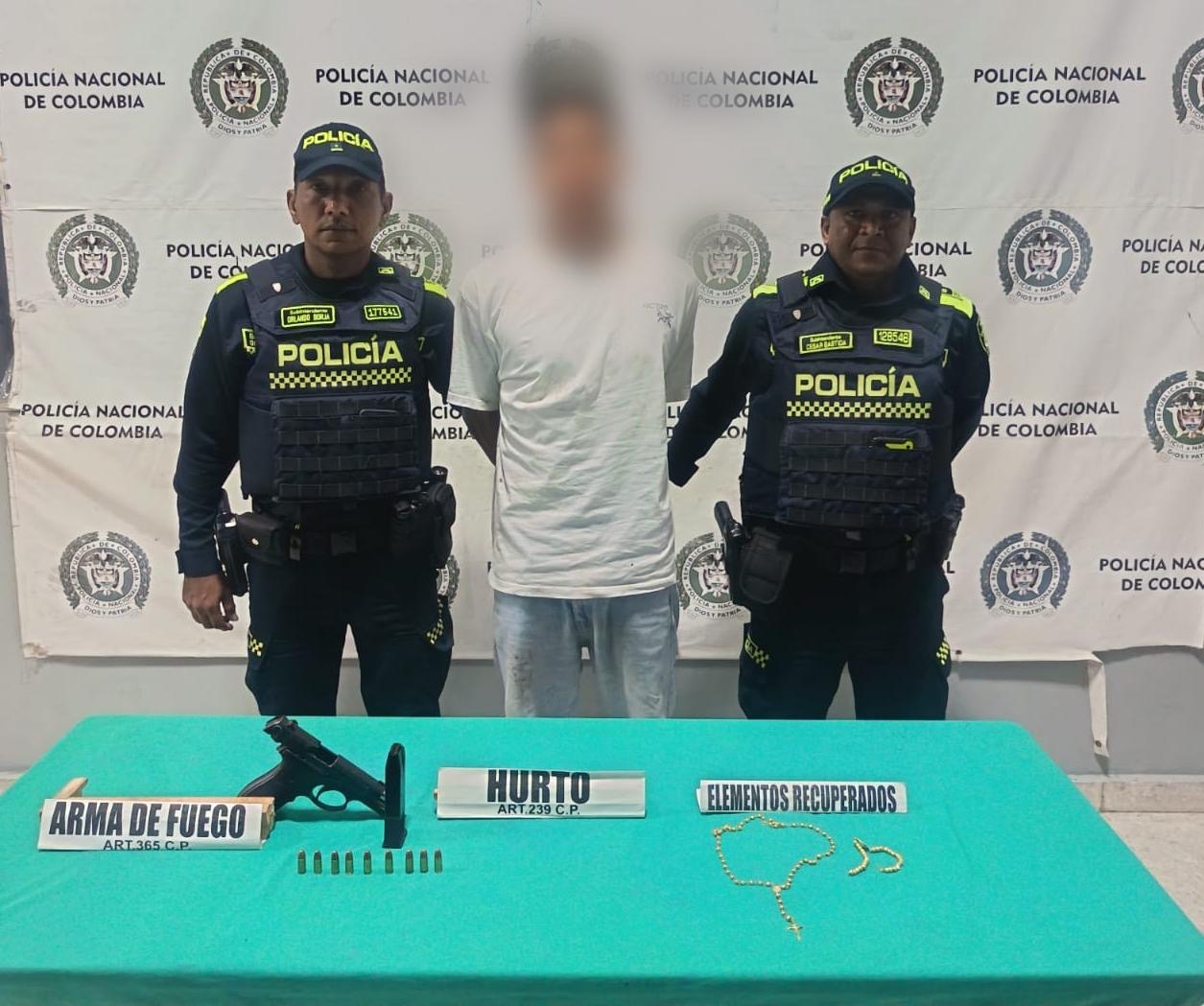 Capturan a presunto delincuente tras hurto en el barrio Riomar