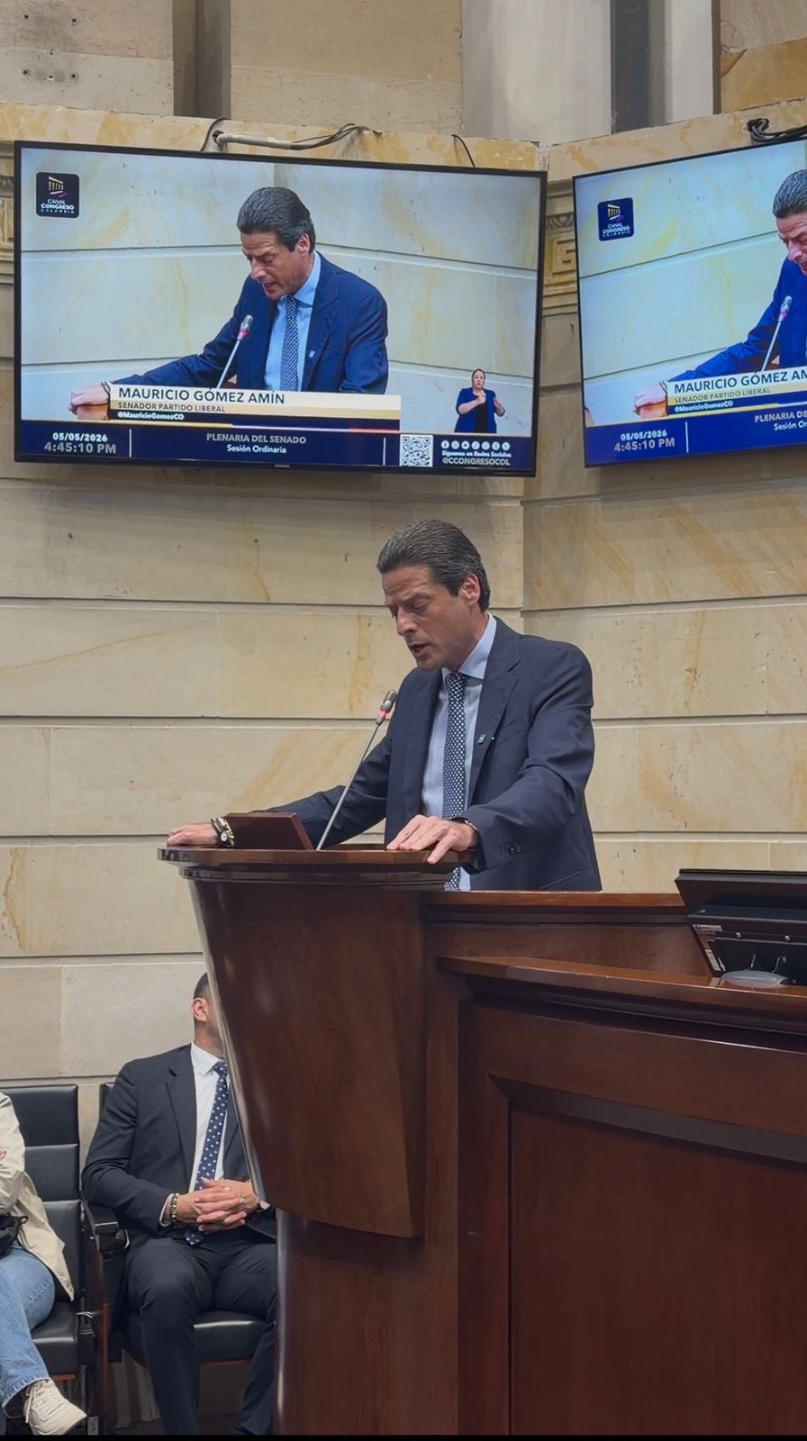 Mauricio Gómez Amín renuncia al Senado y al Partido Liberal para unirse de lleno a campaña de Abelardo de la Espriella