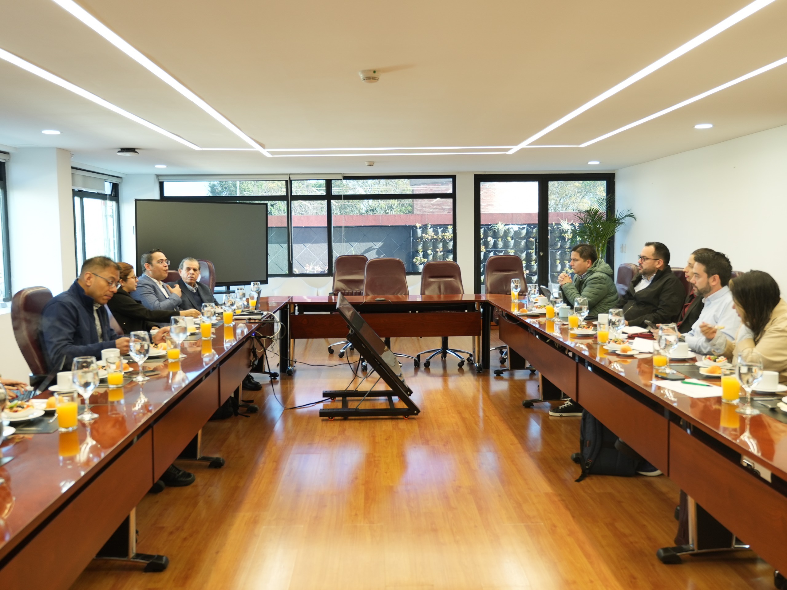 Gobierno propone acuerdo con Venezuela para estabilizar precios de fertilizantes en Colombia