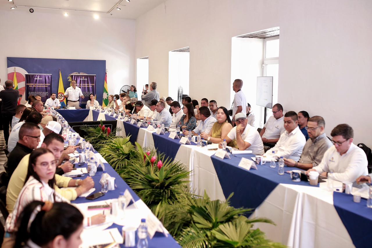 Mandatarios de la región Caribe se reunieron en Cartagena para discutir proyectos y regalías alrededor del río Magdalena