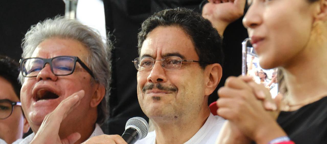 Cepeda rechaza presiones a electores y pide respeto por la democracia