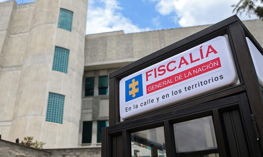 Fiscalía adopta nuevas directrices para investigar amenazas y crímenes contra periodistas