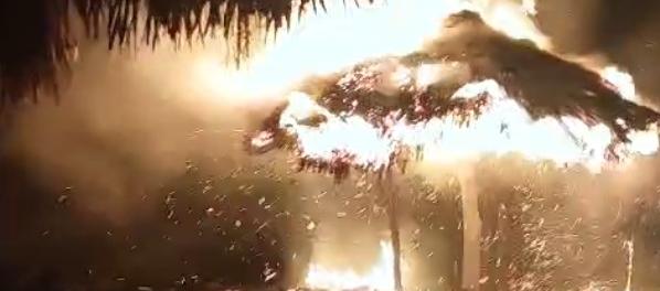 Bomberos advierten alto riesgo de incendios en kioscos de paja y zonas de cobertura vegetal