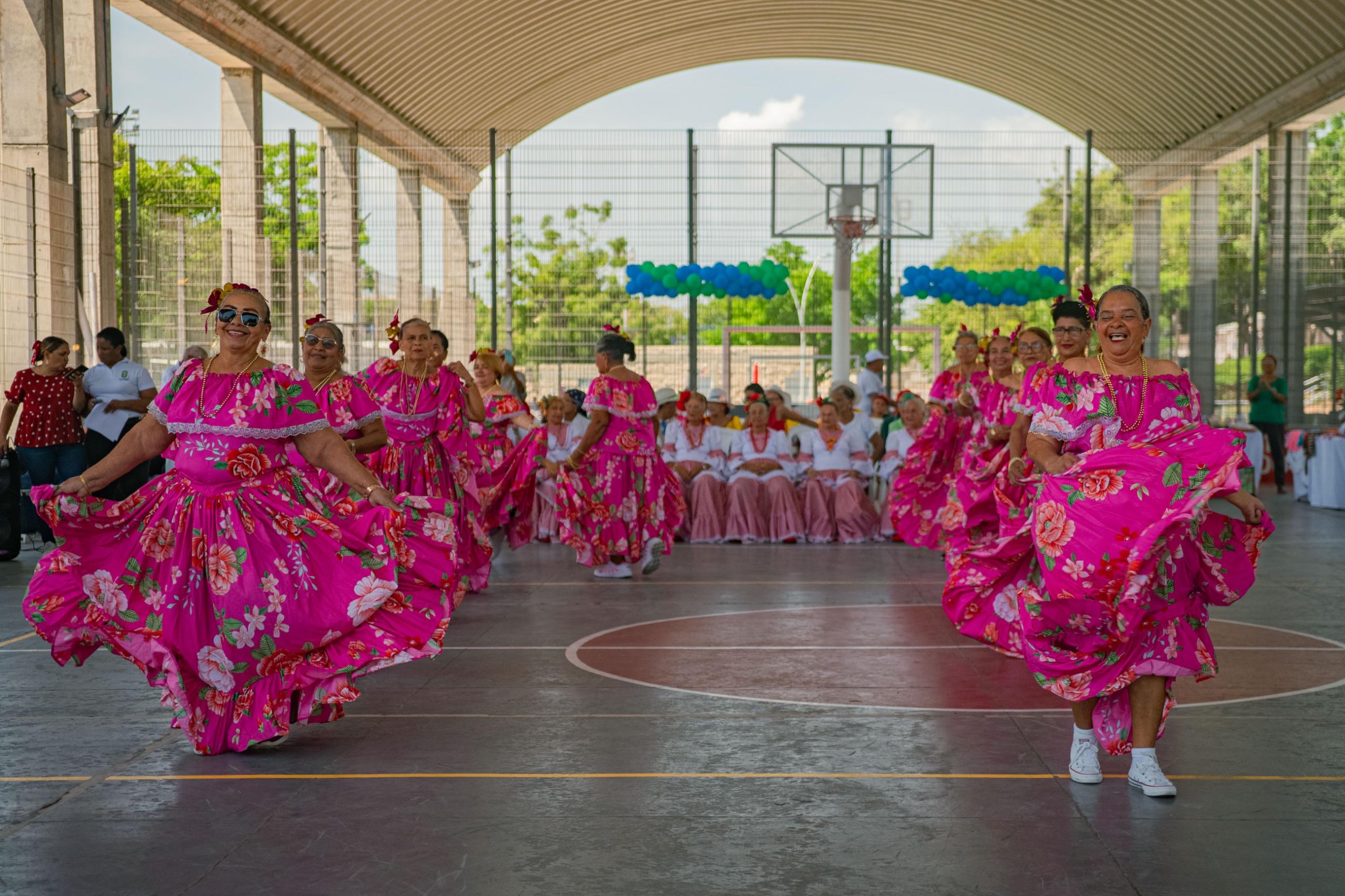 Más de 200 adultos mayores participaron en feria cultural “Un nuevo comienzo” en Soledad