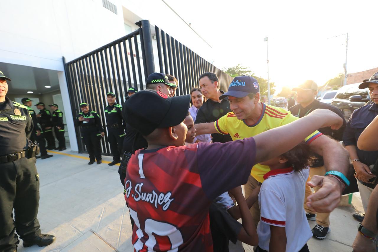 Alcalde Char entrega megaestación de Policía en Rebolo para reforzar la seguridad en el suroriente de Barranquilla