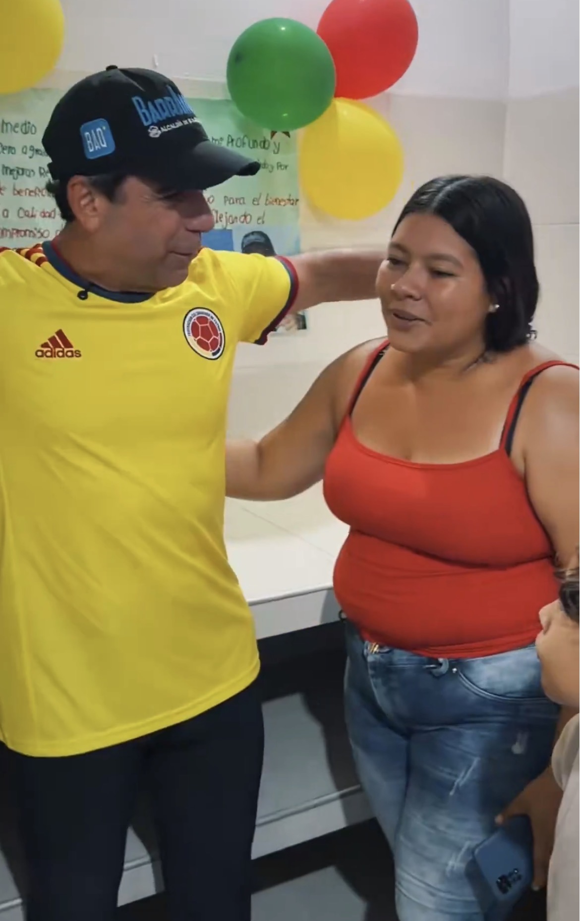 Char anuncia internet gratuito para 25.000 hogares de Barranquilla