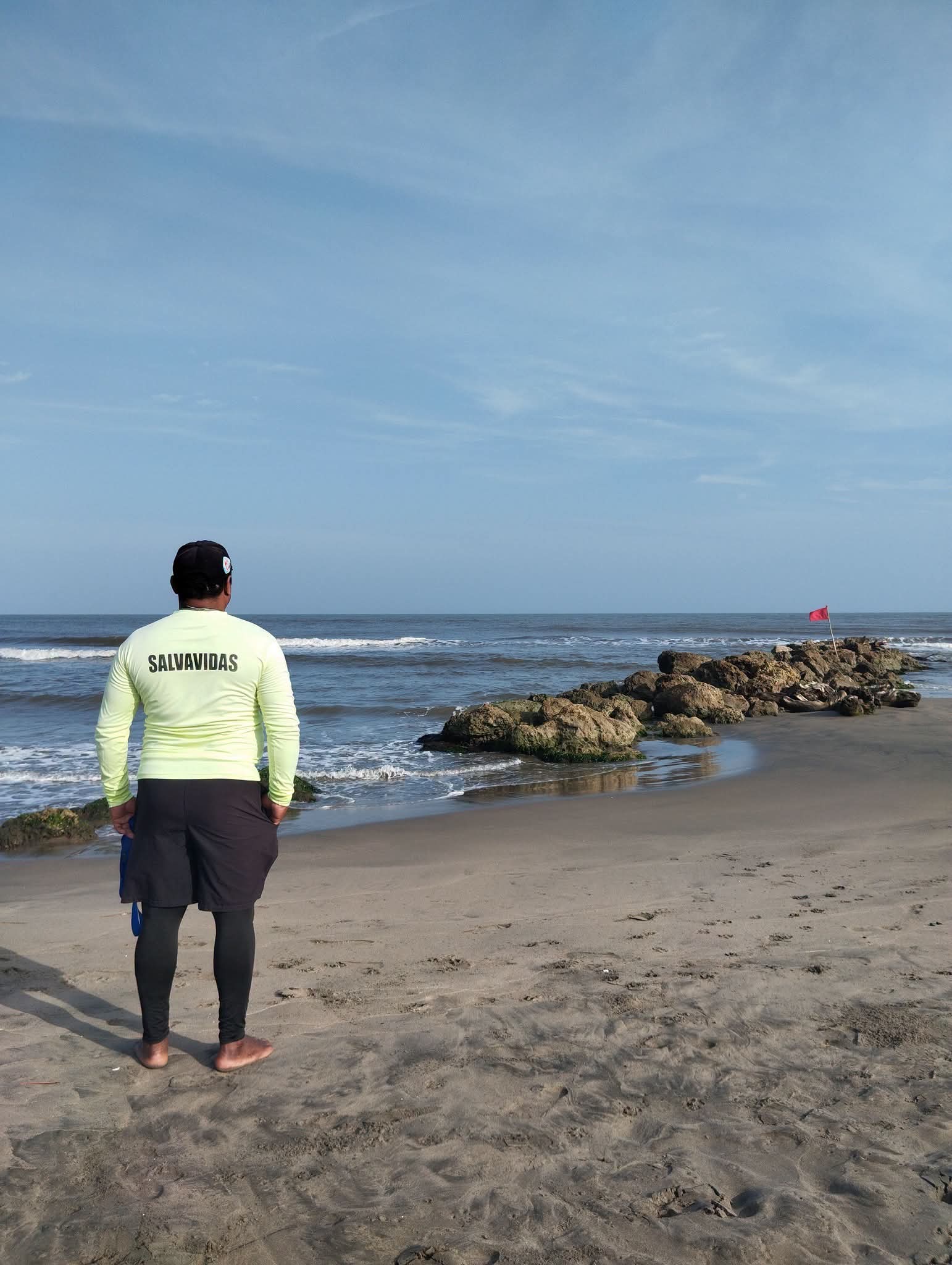 Continúa la búsqueda de hombre desaparecido en playas de Pradomar