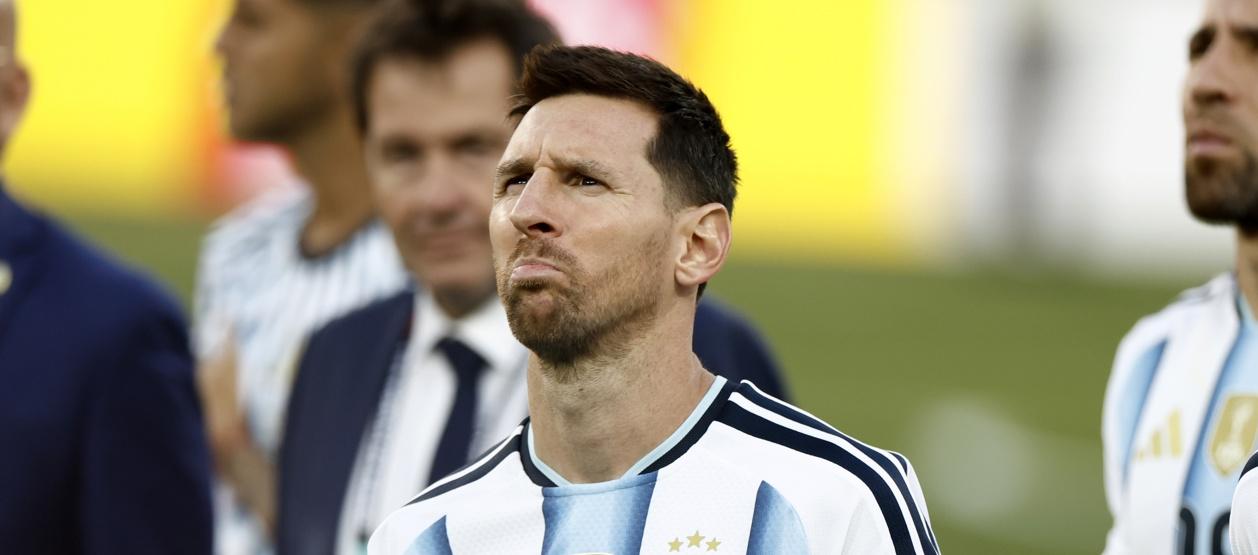 Messi regresó a Argentina tras el Mundial y se refugió en Rosario junto a su familia
