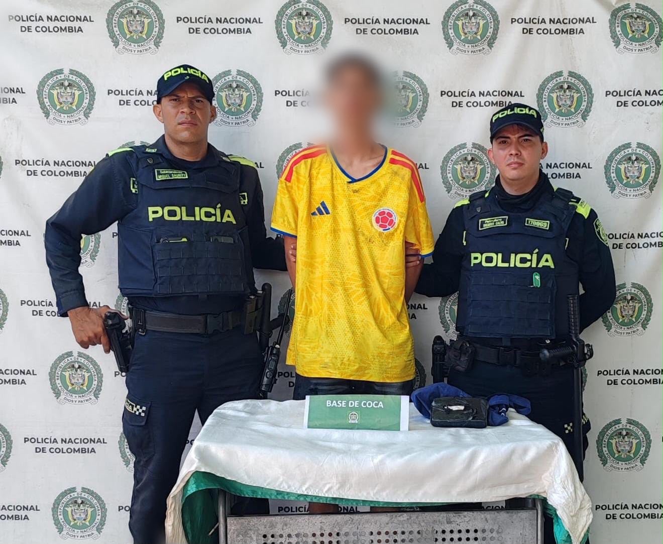 Capturan a joven con base de coca y recuperan motocicleta hurtada en Sabanagrande