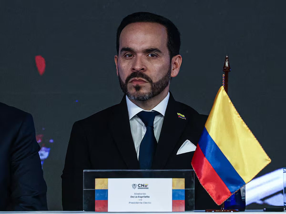 Tribunal admite demanda sobre posesión de De la Espriella, pero no la suspende