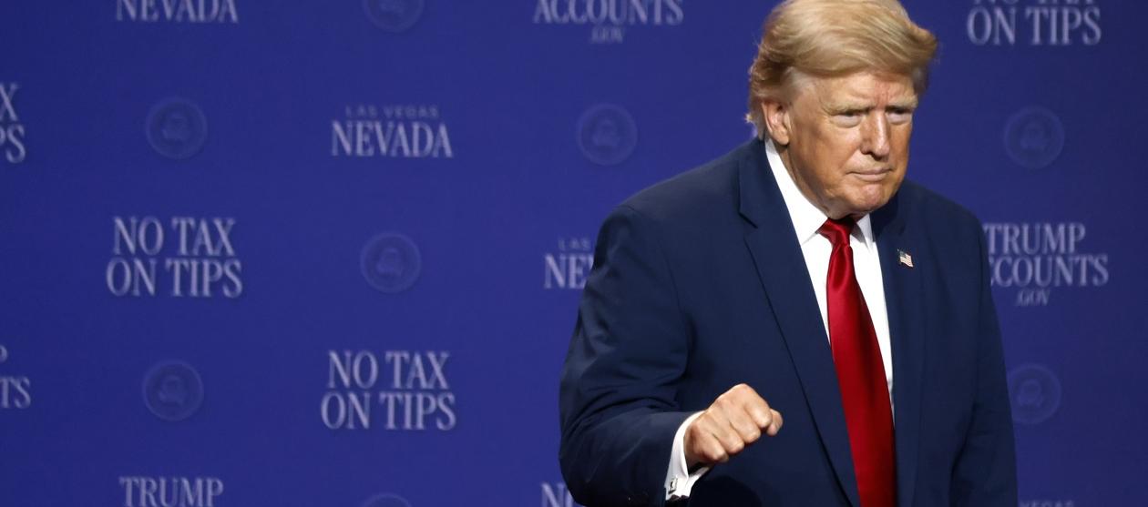 Trump asegura que EE. UU. tiene suficientes municiones y niega escasez militar