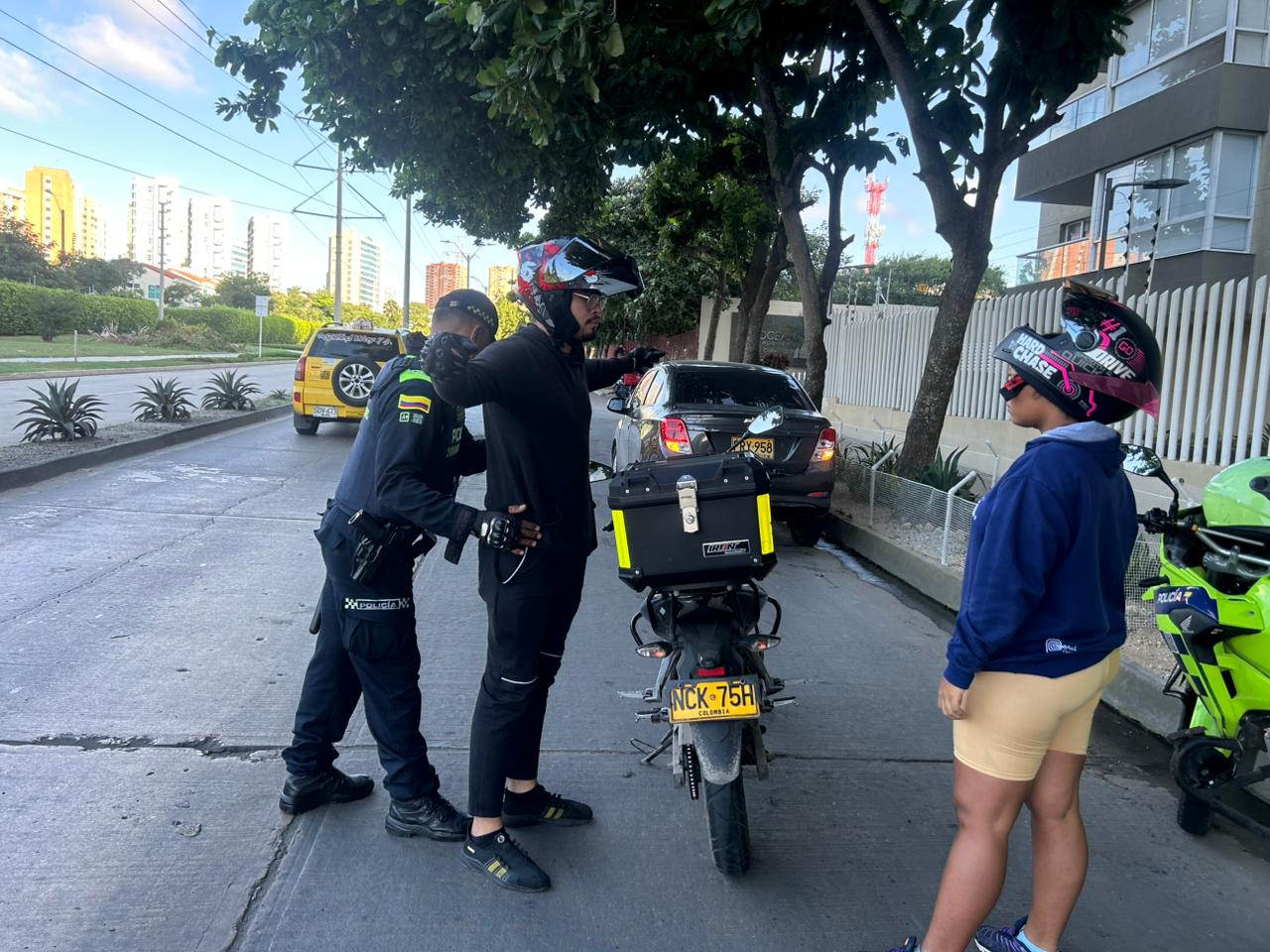 36 capturas y más de 250 armas incautadas durante operativo policial en Barranquilla