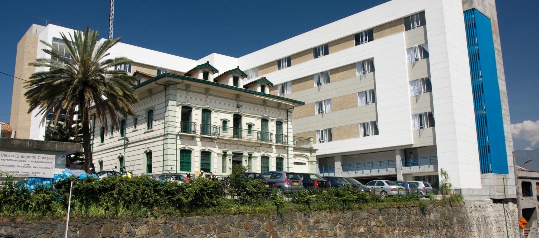 Adolescente se autolesionó tras ingresar con un arma traumática a colegio de Medellín