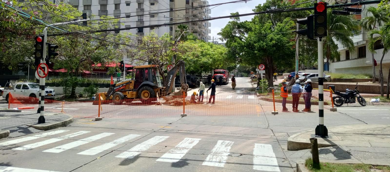 Rompen tubería de gas durante obras y generan emergencia en el norte de Barranquilla