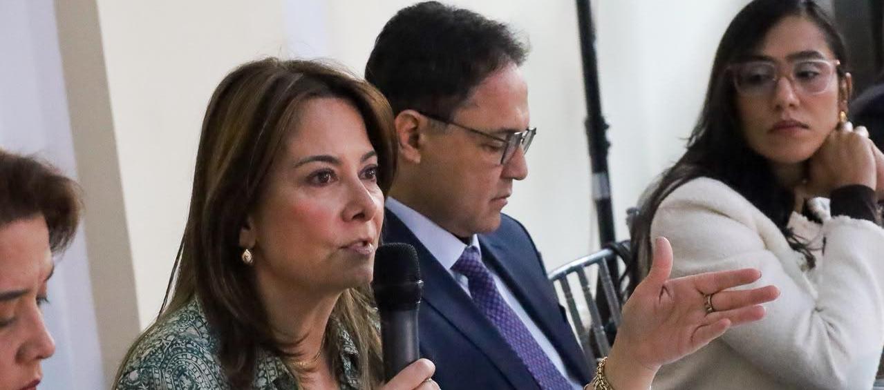 UPC para 2027 aumentaría entre 12% y 13%, anuncia ministra de Salud