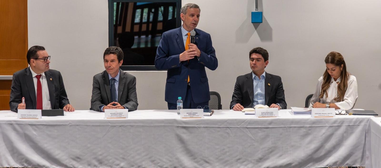 MinHacienda confirma giro de $300.000 millones para garantizar continuidad del servicio de energía