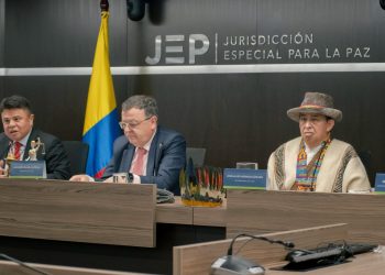 JEP señala a diez exjefes de las FARC por crímenes contra cinco pueblos indígenas