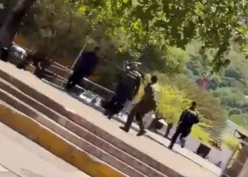 Ataque con explosivos lanzados desde drones deja dos policías heridos en Palermo, Huila