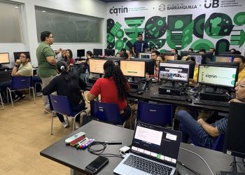Barranquilla abre cursos nocturnos de tecnología para quienes trabajan durante el día