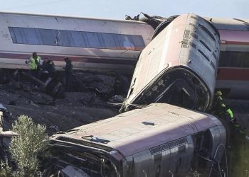 Accidente ferroviario en España deja 64 muertos y decenas de heridos